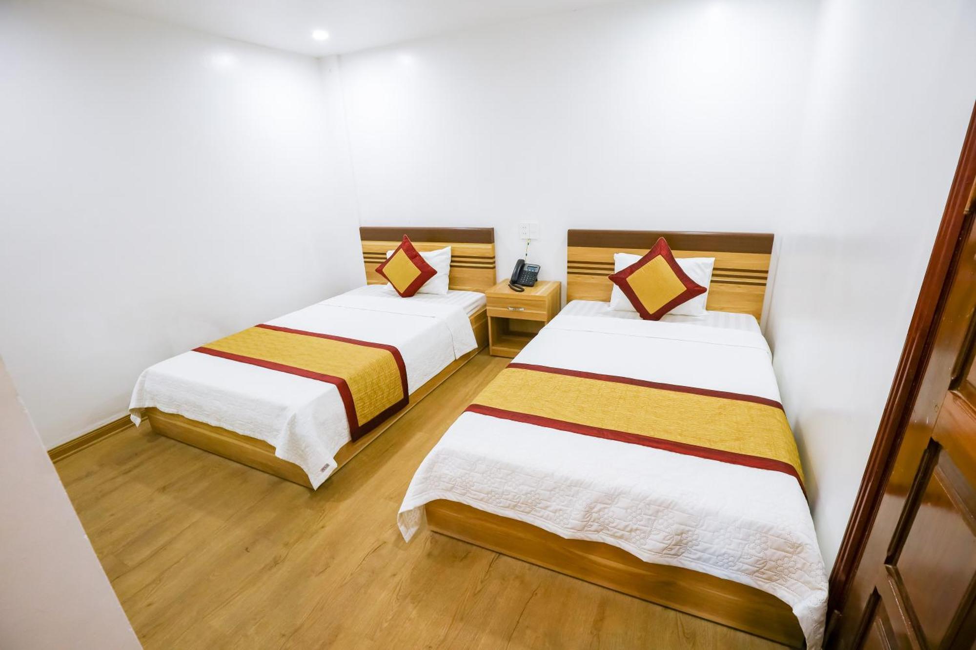 Hotel Khach San Kien Ngoc à Dong Khe Sau Extérieur photo